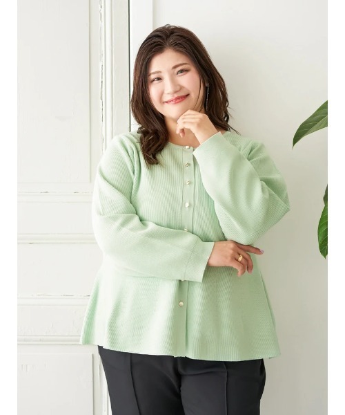 Re-J&SUPURE(リジェイアンドスプル)の「【大きいサイズ】【Sasaki Mikiコラボ】ペプラムスポンディッシュニットカーディガン(カーディガン/ボレロ・レディース・ライトグリーン/ダークグレー・XXXX-LARGE/XXX-LARGE/XX-LARGE)」の1枚目の写真