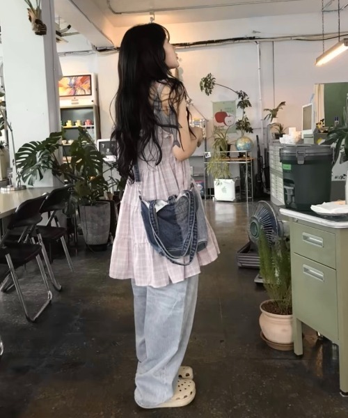 LADY LIKE(レディライク)の「フリル付きパステルチェック柄キャミワンピース(ワンピース・レディース・ピンク/イエロー・M)」の8枚目の写真