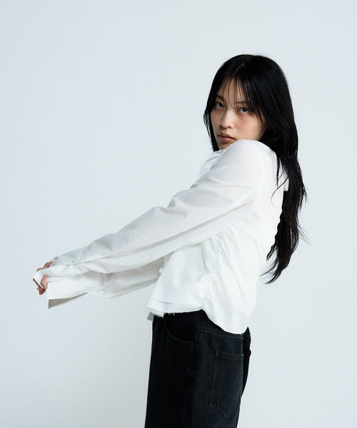 JEANASIS（ジーナシス）の「シャーリングギャザーブラウス/650631（シャツ/ブラウス・レディース・ブルー系その他/ブラック/ホワイト・FREE）」の15枚目の写真