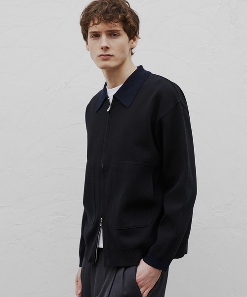 PUBLIC TOKYO(パブリックトウキョウ)の「ジップビッグポケットポロカーデ /カーディガン/洗濯機洗い/春服/ブルゾン(カーディガン/ボレロ・メンズ・ブラック/グレー・1/2)」の2枚目の写真