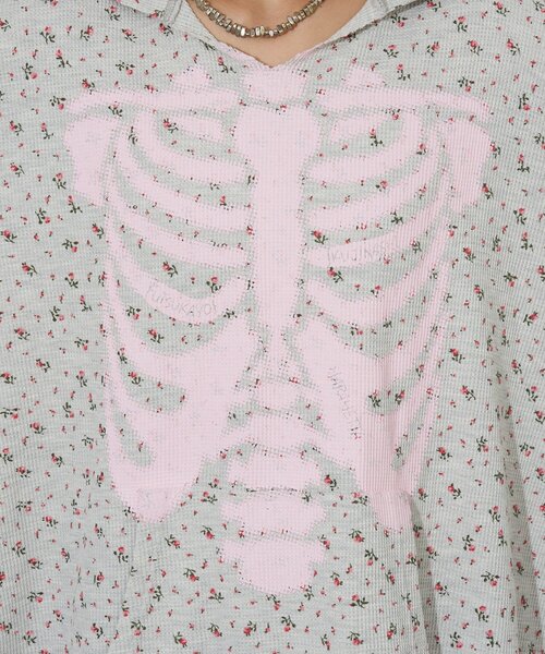 RePRODUCTION LABEL（リプロダクションレーベル）の「【RePRODUCTION LABEL / リプロダクションレーベル】スキッパーフェードフラワーサーマル（Tシャツ/カットソー・レディース・ネイビー/グレー・FREE）」の15枚目の写真