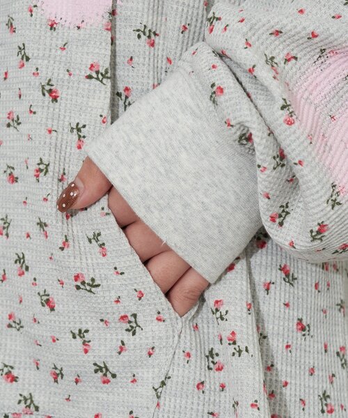 RePRODUCTION LABEL（リプロダクションレーベル）の「【RePRODUCTION LABEL / リプロダクションレーベル】スキッパーフェードフラワーサーマル（Tシャツ/カットソー・レディース・ネイビー/グレー・FREE）」の17枚目の写真