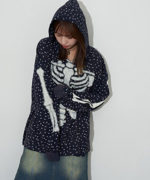 RePRODUCTION LABEL（リプロダクションレーベル）の「【RePRODUCTION LABEL / リプロダクションレーベル】スキッパーフェードフラワーサーマル（Tシャツ/カットソー・レディース・ネイビー/グレー・FREE）」の12枚目の写真