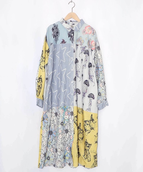 ScoLar（スカラー）の「161624：パッチワーク風総柄シャツワンピース（ワンピース・レディース・ブルー/オフホワイト・M）」の2枚目の写真