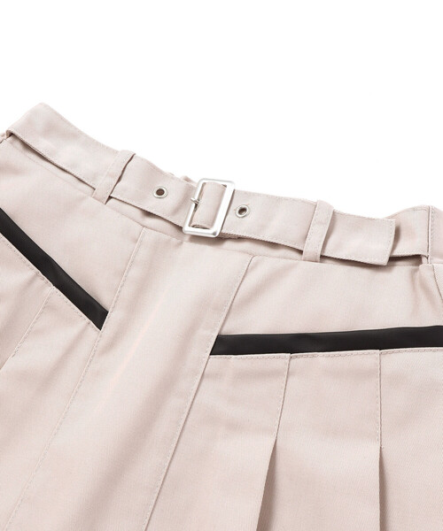 ZIDDY（ジディ）の「レザーポケット プリーツスカパン(130~160cm)（スカート・キッズ・ベージュ/ブラック・150cm/140cm/130cm/FREE）」の13枚目の写真