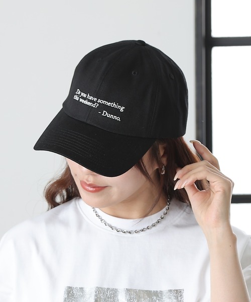 COLONY 2139（コロニートゥーワンスリーナイン）の「トーク刺繍ツイルキャップ（キャップ・レディース・ブルー/ブラック/ベージュ・FREE）」の2枚目の写真