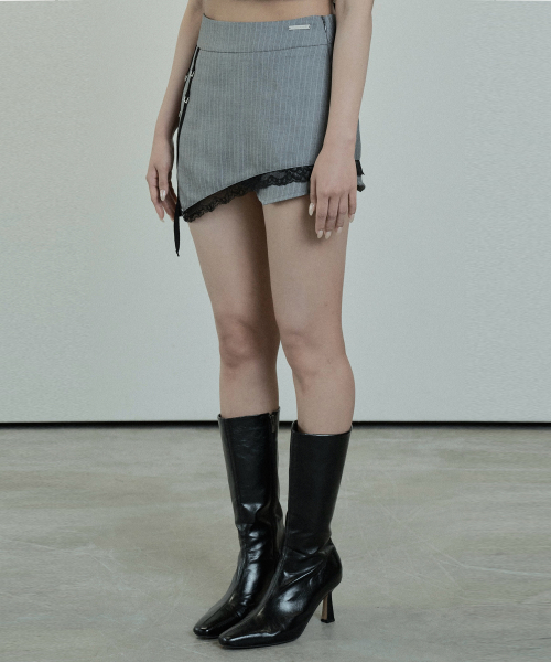 ETRE AU SOMMET(エトレオソメ)の「Stripe Lace Short Skirt (Gray)(スカート・レディース・その他・1/2)」の2枚目の写真