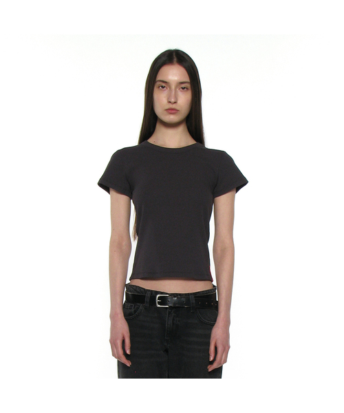 PARTIMENTO WOMEN(パルティメントウィメン)の「PWC リブド エブリデイ ショートスリーブT_12カラー(Tシャツ/カットソー・レディース・グリーン系その他/チャコール/バーガンディー/ピンク/パープル/ホワイト/ライトグレー/サンドベージュ/ブラック/ミント/ブルー/イエロー・SMALL/MEDIUM/LARGE)」の4枚目の写真