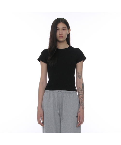 PARTIMENTO WOMEN(パルティメントウィメン)の「PWC リブド エブリデイ ショートスリーブT_12カラー(Tシャツ/カットソー・レディース・グリーン系その他/チャコール/バーガンディー/ピンク/パープル/ホワイト/ライトグレー/サンドベージュ/ブラック/ミント/ブルー/イエロー・SMALL/MEDIUM/LARGE)」の2枚目の写真