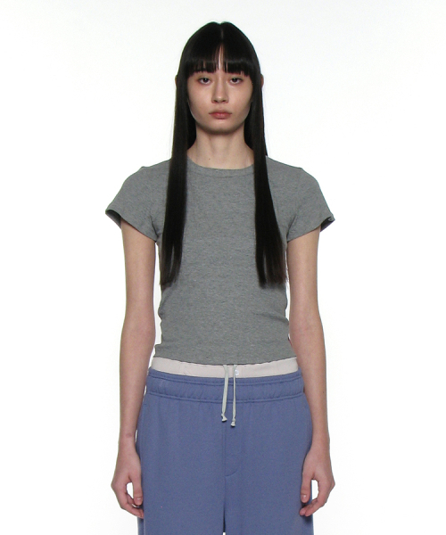 PARTIMENTO WOMEN(パルティメントウィメン)の「PWC リブド エブリデイ ショートスリーブT_12カラー(Tシャツ/カットソー・レディース・グリーン系その他/チャコール/バーガンディー/ピンク/パープル/ホワイト/ライトグレー/サンドベージュ/ブラック/ミント/ブルー/イエロー・SMALL/MEDIUM/LARGE)」の14枚目の写真