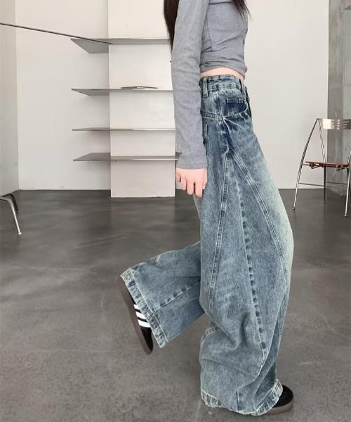 LAC-VERT(ラック・ヴェール)の「ワイドレッグカーブデニムパンツ(デニムパンツ・レディース・ブルー・LARGE/MEDIUM)」の12枚目の写真