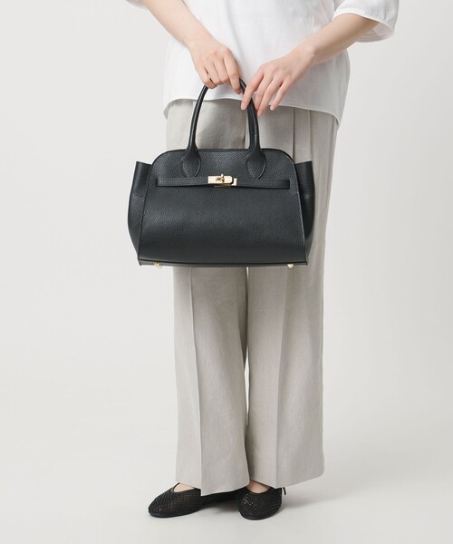 AULENTTI（オウレンティ）の「＜AULENTTI＞ SQE BAG（トートバッグ・レディース・ベージュ/ブラック・FREE）」の4枚目の写真