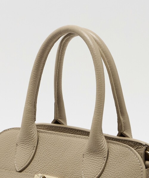 AULENTTI（オウレンティ）の「＜AULENTTI＞ SQE BAG（トートバッグ・レディース・ベージュ/ブラック・FREE）」の9枚目の写真