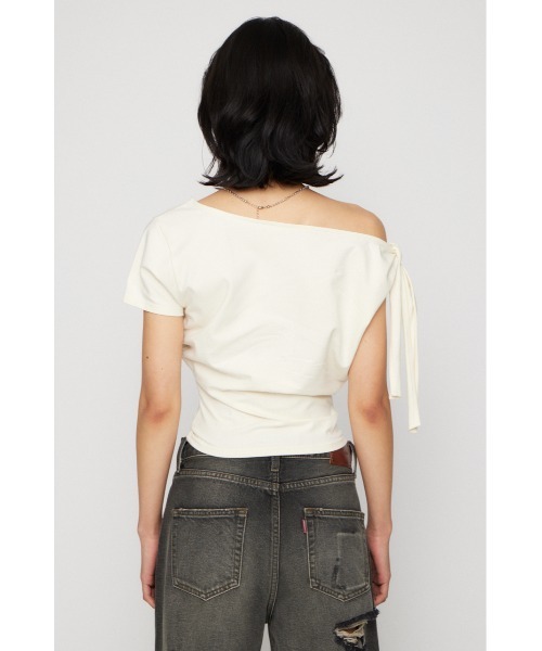 LAGUA GEM(ラグアジェム)の「SHOULDER RIBBON PRINT トップス(Tシャツ/カットソー・レディース・カーキ/ブラック/アイボリー・FREE)」の21枚目の写真