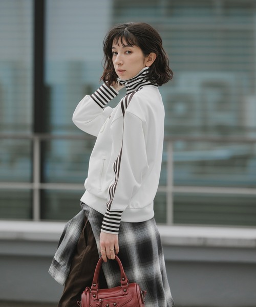 adidas（アディダス）の「adidas/アディダス ビンテージ BB TT ストライプ リブ トラックトップ トラックジャケット 2026年春夏（ジャージ・レディース・ホワイト/ブラック・S/M/L）」の14枚目の写真