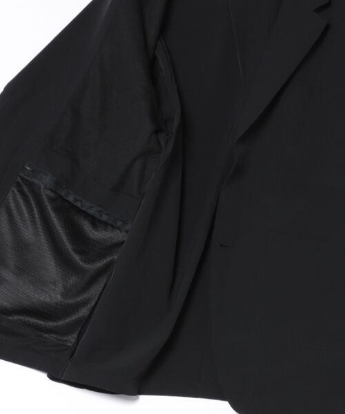 TAKA-Q（タカキュー）の「【ストレッチ ウォッシャブル 軽量 パッカブル】タカキュー ナチュラルワッシャー 2ボタン ジャケット(セットアップ可能)（セットアップ・メンズ・ブラック/グレー/ブラウン・MEDIUM/LARGE）」の5枚目の写真