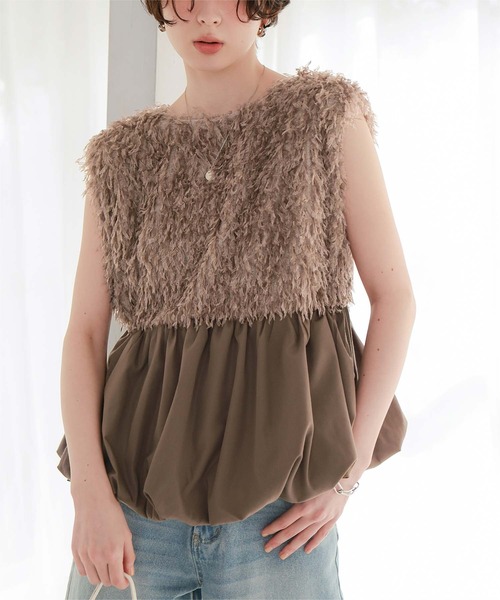 titivate（ティティベイト）の「前後2wayフェザーペプラムトップス/ベスト（ベスト・レディース・アイボリー/グレイッシュベージュ/ブラック・L/M）」の19枚目の写真