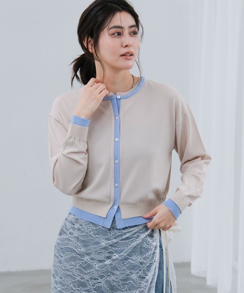 LAKOLE（ラコレ）の「14ゲージレイヤード風クルーカーディガン / 659891（カーディガン/ボレロ・レディース・オフホワイト/ベージュ/グレー/ホワイト・FREE）」の4枚目の写真