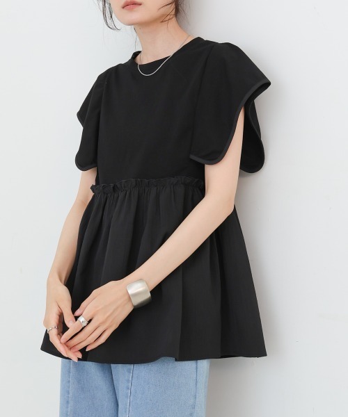 Bab(バブ)の「スクエアーショルダーペプラムトップス(Tシャツ/カットソー・レディース・オフホワイト/ブラック・MEDIUM)」の13枚目の写真