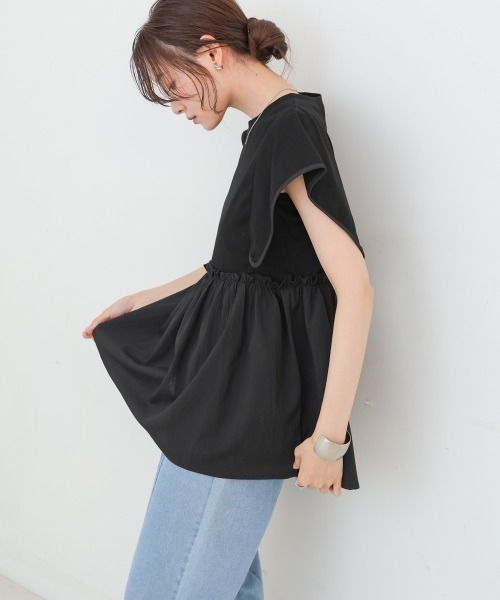 Bab(バブ)の「スクエアーショルダーペプラムトップス(Tシャツ/カットソー・レディース・オフホワイト/ブラック・MEDIUM)」の15枚目の写真