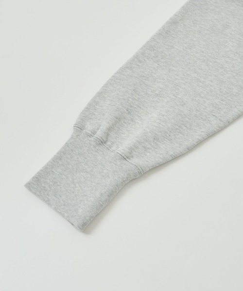 LA MARINE FRANCAISE(マリン フランセーズ)の「【LA HUTTE】ショート丈スウェット(Tシャツ/カットソー・レディース・グレー/オフホワイト/ネイビー・FREE)」の8枚目の写真