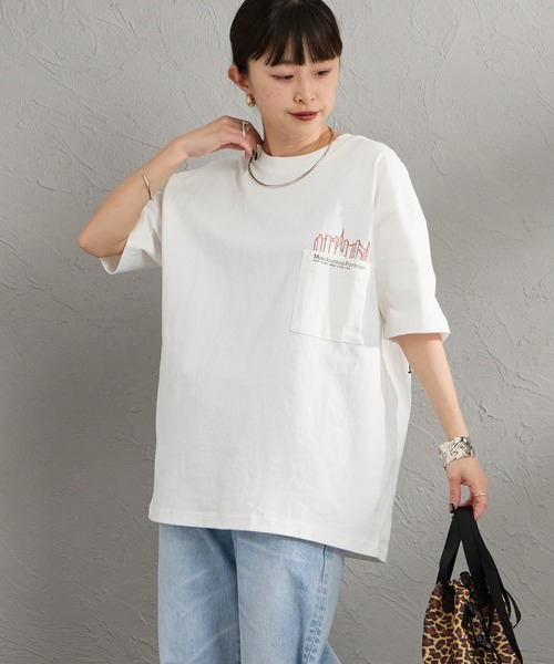 Manhattan Portage（マンハッタンポーテージ）の「[MANHATTAN PORTAGE/マンハッタンポーテージ] 別注 ポケット刺繍ロゴ バックプリントTシャツ（Tシャツ/カットソー・レディース・ネイビー/ブラック/ベージュ/ライトグレー/ホワイト・XL/L/M/S）」の16枚目の写真