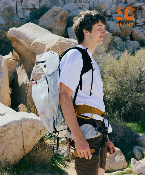 MOUNTAIN HARDWEAR(マウンテンハードウェアー)の「【別注】MOUNTAIN HARDWEAR / Alakazam Backpack Tee(Tシャツ/カットソー・メンズ・ブラック/ホワイト・MEDIUM/LARGE/X-LARGE)」の10枚目の写真