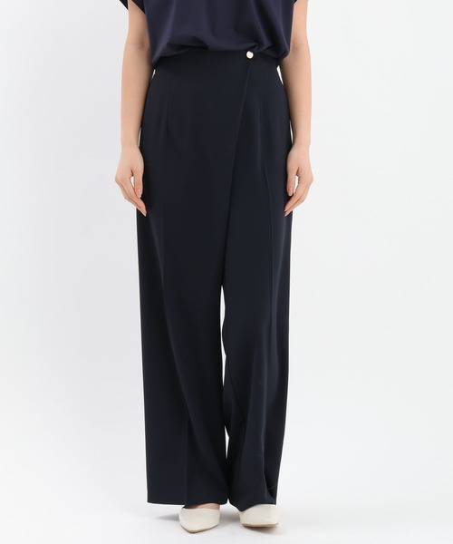 Andemiu(アンデミュウ)の「ラップ風ボタンパンツ653032(スラックス・レディース・ベージュ/ネイビー・SMALL/MEDIUM)」の9枚目の写真