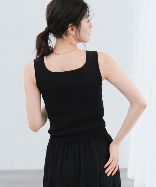 LAKOLE(ラコレ)の「14ゲージ総針スクエアタンク / 659887(タンクトップ・レディース・ホワイト/ブラウン/ライトグリーン/イエロー/ブラック/オフホワイト・FREE)」の22枚目の写真