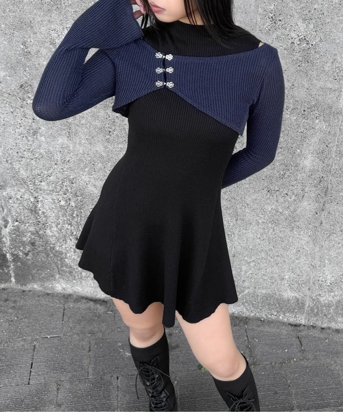 LVEU.（ラブユ.）の「【LVEU.】ホックデザインレイヤードトップス / トップス カーディガン 羽織 シアー ニット チャイナ ショート レイヤード モード（カーディガン/ボレロ・レディース・ネイビー/ブラック・FREE）」の2枚目の写真
