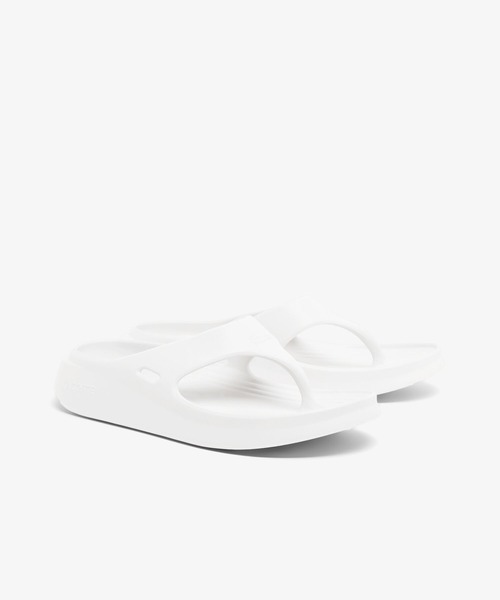 LACOSTE（ラコステ）の「メンズ MEDUZ FLIP-FLOP 1261 CMA / 軽量 厚底トングサンダル（サンダル・メンズ・オフホワイト/ブラック・28.0cm/27.0cm/25.5cm/26.5cm/25.0cm）」の5枚目の写真