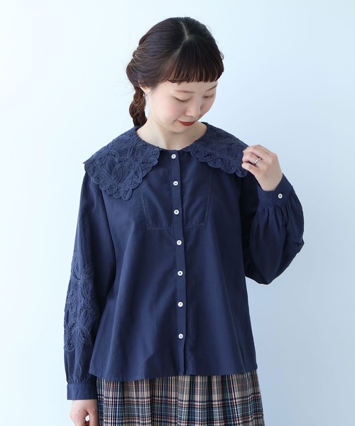 bulle de savon(ビュルデサボン)の「バテンレース 角衿ブラウス(シャツ/ブラウス・レディース・ホワイト/ネイビー/ミント・FREE)」の5枚目の写真