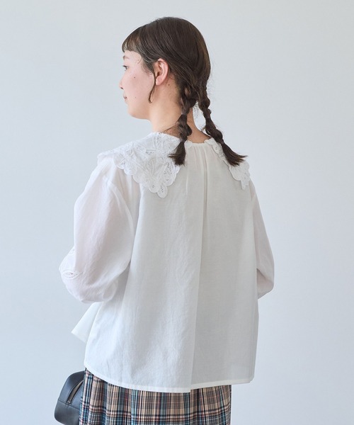 bulle de savon(ビュルデサボン)の「バテンレース 角衿ブラウス(シャツ/ブラウス・レディース・ホワイト/ネイビー/ミント・FREE)」の14枚目の写真