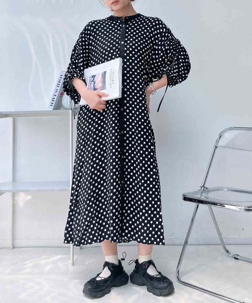 AS KNOW AS plus(アズノゥアズプラス)の「◯袖ドロストゆったりシャツワンピース(シャツワンピース・レディース・ネイビー/ブラック系/ベージュ系その他・FREE)」の11枚目の写真