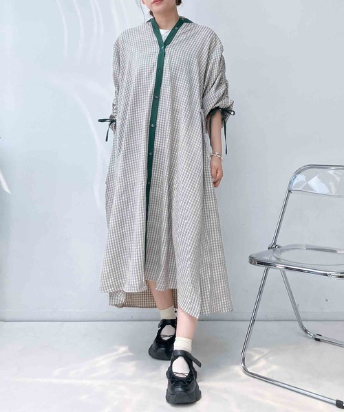 AS KNOW AS plus(アズノゥアズプラス)の「◯袖ドロストゆったりシャツワンピース(シャツワンピース・レディース・ネイビー/ブラック系/ベージュ系その他・FREE)」の17枚目の写真