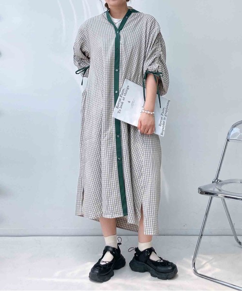 AS KNOW AS plus(アズノゥアズプラス)の「◯袖ドロストゆったりシャツワンピース(シャツワンピース・レディース・ネイビー/ブラック系/ベージュ系その他・FREE)」の19枚目の写真