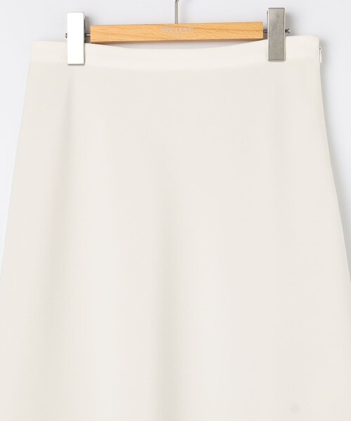 NOLLEY’S Sophi(ノーリーズソフィ)の「《セットアップ対応》ウォッシャブルドライシャンタンナロースカート(スカート・レディース・オフホワイト/ベージュ・38/36)」の6枚目の写真