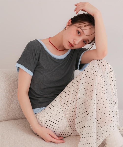 miette(ミエット)の「配色レイヤード風半袖トップス(Tシャツ/カットソー・レディース・チャコール/ライトブルー/ブラック/ライトイエロー・L/M/S)」の2枚目の写真