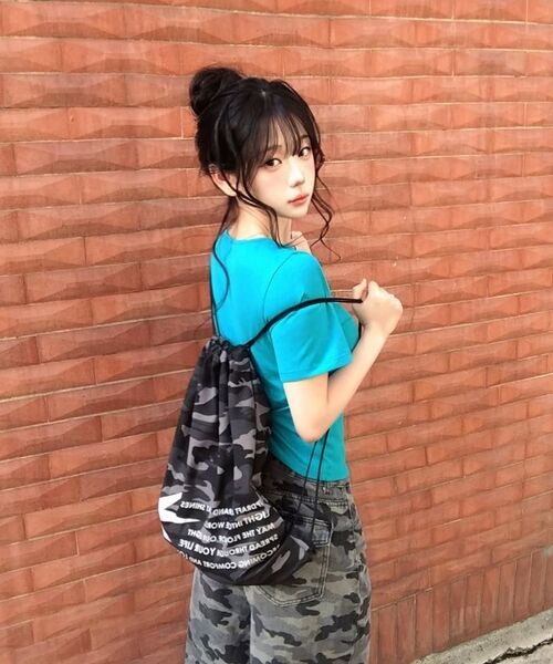 UPDRAFT(アップドラフト)の「SPARK CAMO PRINTING GYM SACK(バックパック/リュック・レディース・その他・FREE)」の7枚目の写真