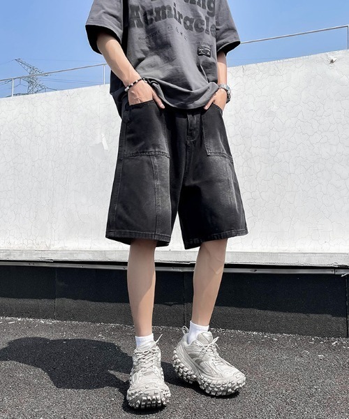 B.R.U(ブル)の「ステッチラインデニムハーフパンツ(デニムパンツ・メンズ・ブラック/ブルー・LARGE/MEDIUM)」の2枚目の写真