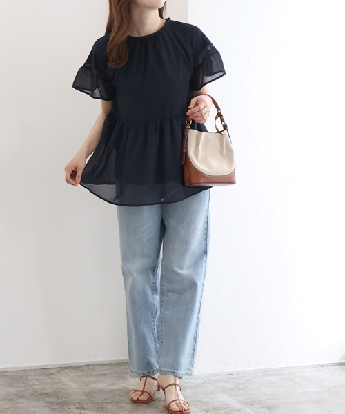 Pierrot(ピエロ)の「インナー付き ペプラムギャザーシフォンブラウス(シャツ/ブラウス・レディース・チャコール/ブルー系その他/グレイッシュベージュ/ネイビー・L/M/LL)」の10枚目の写真