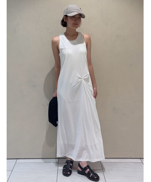 MIESROHE(ミースロエ)の「ドレープカットワンピース(ワンピース・レディース・ホワイト/マルチ/ブラック・0/1)」の18枚目の写真