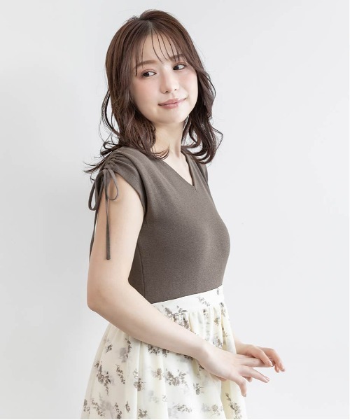 RANDA(ランダ)の「ニットドッキングフラワーティアードワンピース(ワンピース・レディース・ホワイト/ブラウン/ベージュ・1/0)」の20枚目の写真