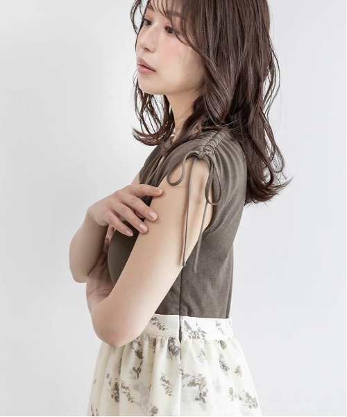 RANDA(ランダ)の「ニットドッキングフラワーティアードワンピース(ワンピース・レディース・ホワイト/ブラウン/ベージュ・1/0)」の21枚目の写真