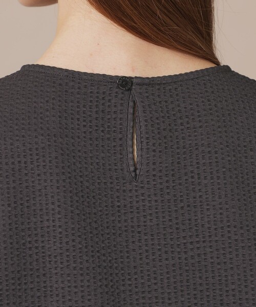 MACKINTOSH LONDON(マッキントッシュ ロンドン)の「【WEB・一部店舗限定】サッカーストレッチプルオーバー(Tシャツ/カットソー・レディース・ブルー系その他2/オフホワイト/チャコールグレー・38)」の5枚目の写真