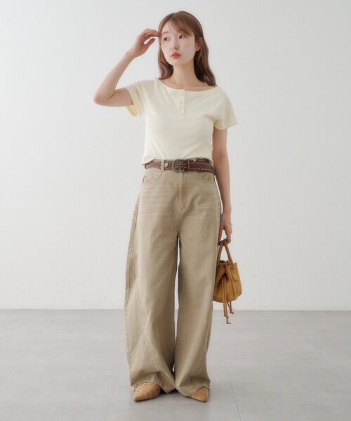 Kastane(カスタネ)の「【無地&ボーダー】オフショルリブ半袖tee(Tシャツ/カットソー・レディース・レッド/ブラック/オフホワイト/アイボリー・FREE)」の10枚目の写真