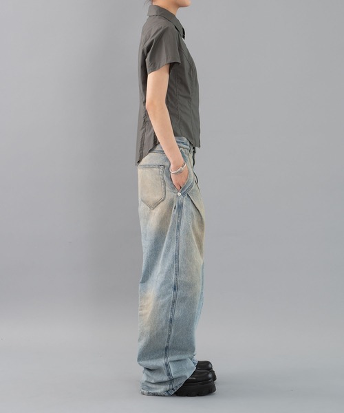 CONZ(コンズ)の「fitted zip up shirt short sleeve(シャツ/ブラウス・レディース・ネイビー/カーキ/ダークグレー・1/2)」の6枚目の写真