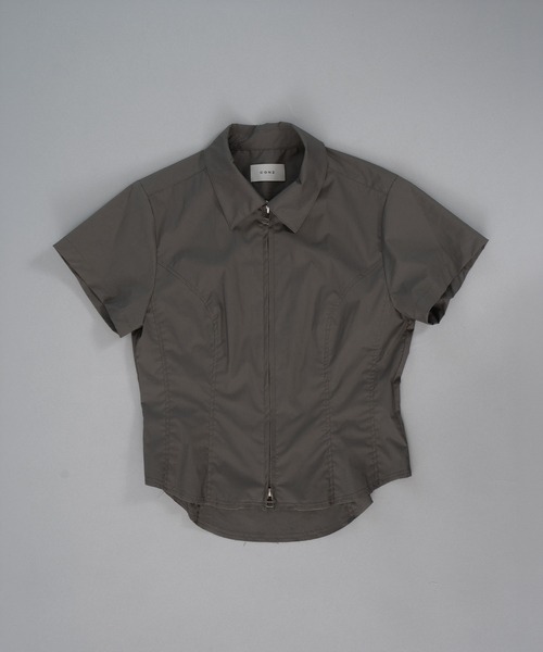 CONZ(コンズ)の「fitted zip up shirt short sleeve(シャツ/ブラウス・レディース・ネイビー/カーキ/ダークグレー・1/2)」の12枚目の写真