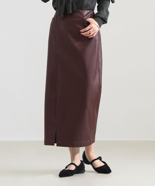 Demi-Luxe BEAMS(デミルクス ビームス)の「AK+1 / フェイクレザー スカート(スカート・レディース・ブラック/ワイン・36/38)」の2枚目の写真
