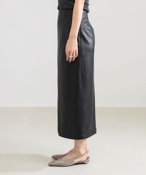 Demi-Luxe BEAMS(デミルクス ビームス)の「AK+1 / フェイクレザー スカート(スカート・レディース・ブラック/ワイン・36/38)」の9枚目の写真
